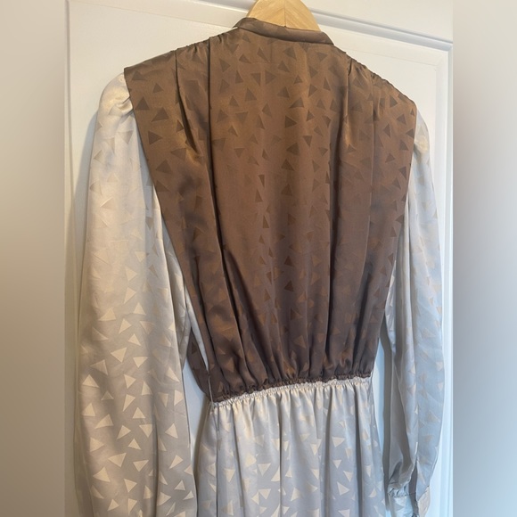 Vintage 100% Silk Long-Sleeved Dress - Picture 9 of 9
